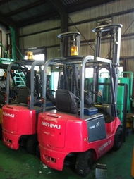 香河開發區北方現代叉車租賃中心 電動叉車與堆高車產品全覽